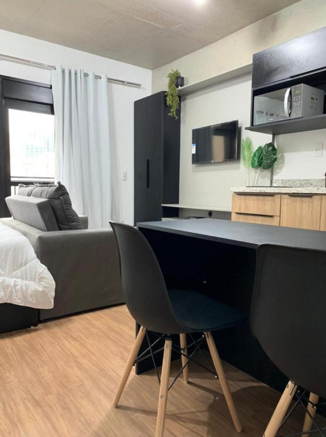 Apartment 48 New W Movie Screen, Fast Wifi And Balcony *
